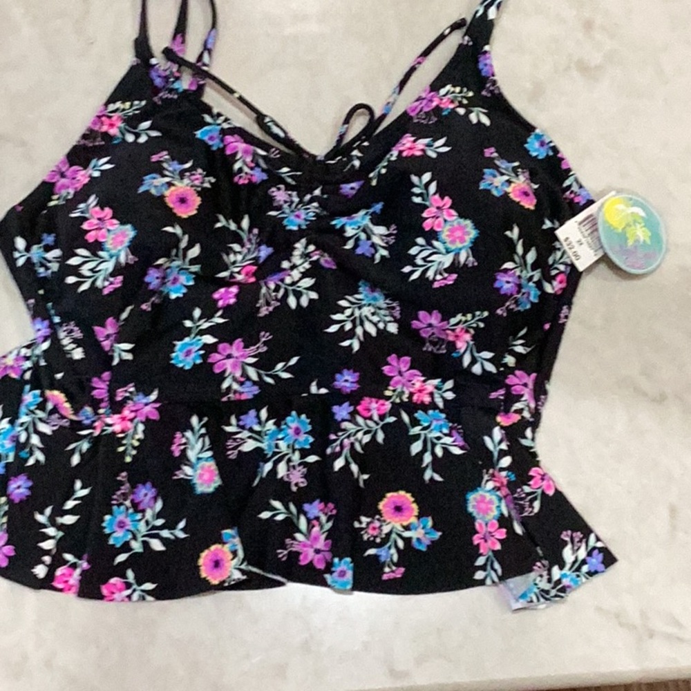 Black and Pink Sleeveless Crop Tankini with Tie Front